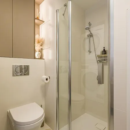 Boheme-city Center-castle-riverside-self Check-in-aircondition 布拉迪斯拉发